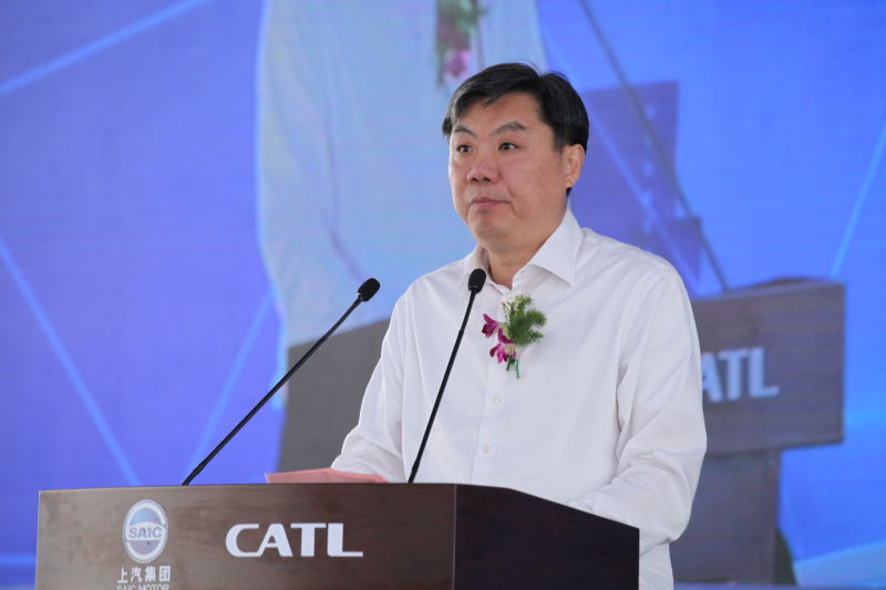 上汽與國內(nèi)動力電池領(lǐng)頭羊強(qiáng)強(qiáng)聯(lián)手，勢欲趕超特斯拉，搶占龍頭老大